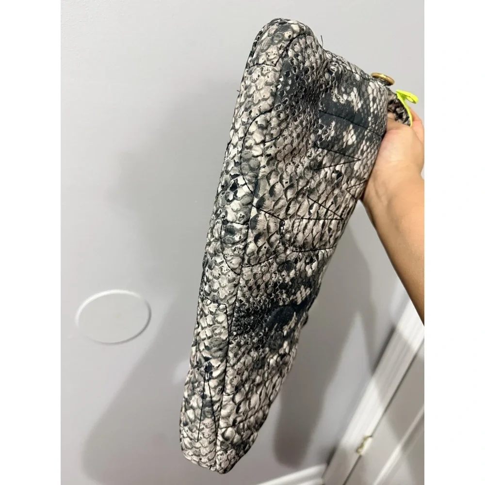 Marc Jacobs Bag‎ Laptop Sleeve Pretty Nylon Fluoro Green Neon Snake Print 16x11